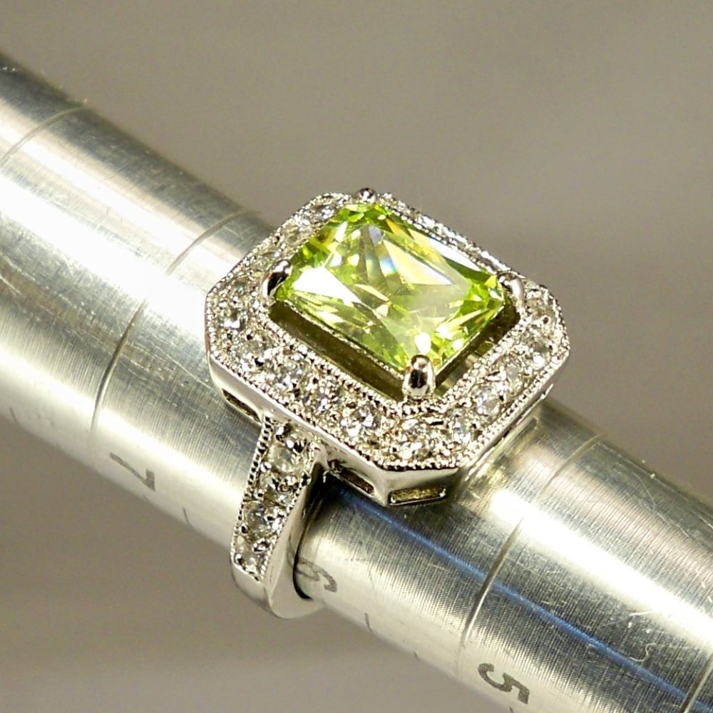 NEW Lite Green Radiant Cut Cubic Zirconias Silver DESIGNER Ring